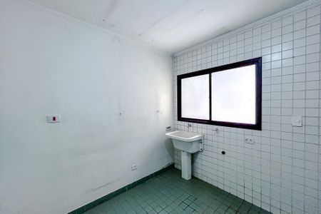 Casa à venda com 240m², 3 quartos e 3 vagasÁrea de Serviço