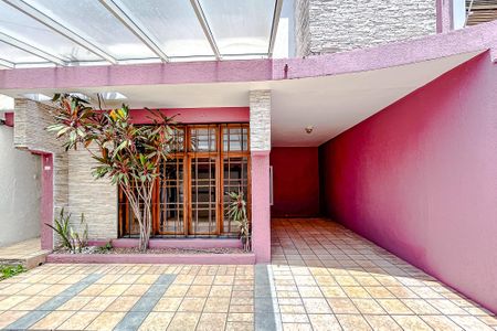 Casa à venda com 240m², 3 quartos e 3 vagasGaragem