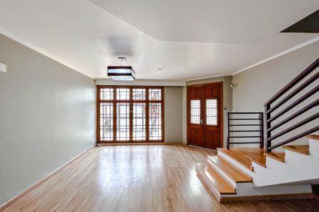 Casa à venda com 240m², 3 quartos e 3 vagasSala