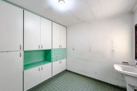 Casa à venda com 240m², 3 quartos e 3 vagasÁrea de Serviço