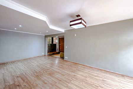 Casa à venda com 240m², 3 quartos e 3 vagasSala