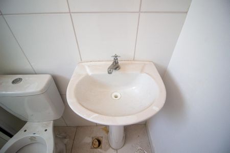 Apartamento para alugar com 49m², 2 quartos e 1 vaga Apartamento para alugar com 49m², 2 quartos e 1 vagaBanheiro