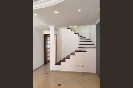 Sala de casa à venda com 2 quartos, 103m² em Vila Carmosina, São Paulo