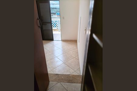 Quarto de casa à venda com 2 quartos, 103m² em Vila Carmosina, São Paulo