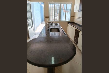 Casa à venda com 103m², 2 quartos e 1 vaga Casa à venda com 103m², 2 quartos e 1 vagaCozinha