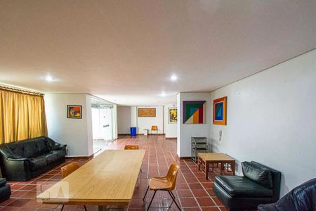 Apartamento para alugar com 120m², 2 quartos e 1 vaga Apartamento para alugar com 120m², 2 quartos e 1 vagaÁrea comum - Salão de festas