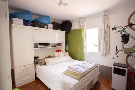 QUARTO de casa à venda com 1 quarto, 60m² em Chora Menino, São Paulo