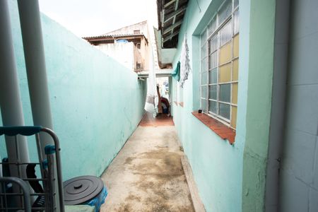 Casa à venda com 60m², 1 quarto e 8 vagas Casa à venda com 60m², 1 quarto e 8 vagasCOZINHA E ÁREA DE SERVIÇO