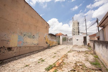 Casa à venda com 60m², 1 quarto e 8 vagas Casa à venda com 60m², 1 quarto e 8 vagasÁREA EXTERNA