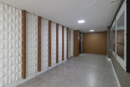 Apartamento à venda com 75m², 2 quartos e sem vagaHall social