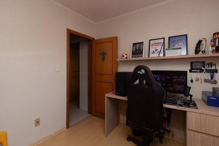 Quarto 2 de apartamento para alugar com 2 quartos, 75m² em Cristal, Porto Alegre