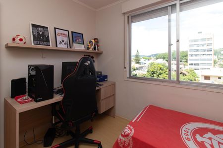 Quarto 2 de apartamento para alugar com 2 quartos, 75m² em Cristal, Porto Alegre