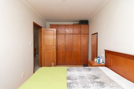 Quarto 1 de apartamento para alugar com 2 quartos, 75m² em Cristal, Porto Alegre