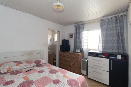 Casa à venda com 180m², 4 quartos e 2 vagasQuarto casa 2