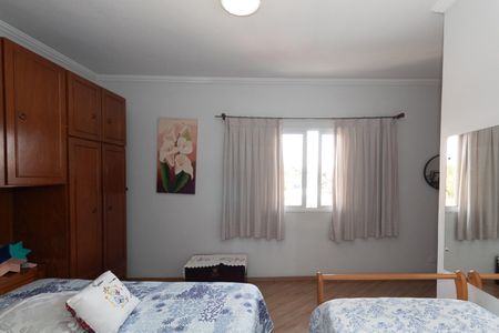 Casa à venda com 180m², 4 quartos e 2 vagasQuarto 1