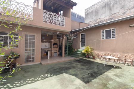 Casa à venda com 180m², 4 quartos e 2 vagasQuintal / Churrasqueira