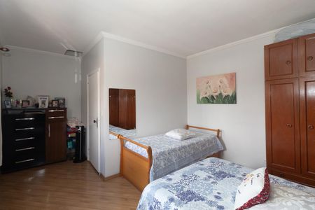 Casa à venda com 180m², 4 quartos e 2 vagasQuarto 1
