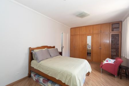 Casa à venda com 180m², 4 quartos e 2 vagasQuarto 2