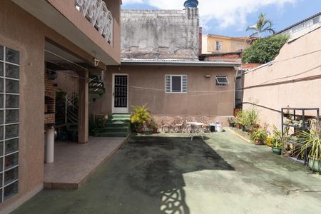 Casa à venda com 180m², 4 quartos e 2 vagasQuintal / Churrasqueira