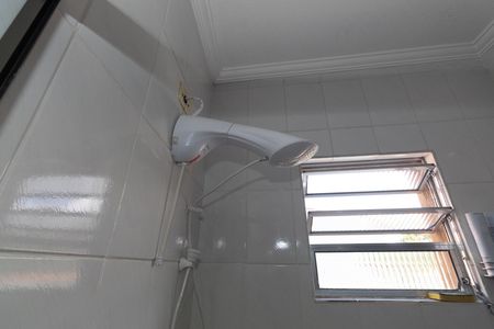 Casa à venda com 180m², 4 quartos e 2 vagasBanheiro 2