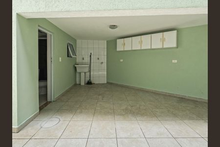 Casa para alugar com 79m², 2 quartos e 1 vaga
