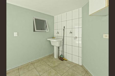 Casa para alugar com 79m², 2 quartos e 1 vaga