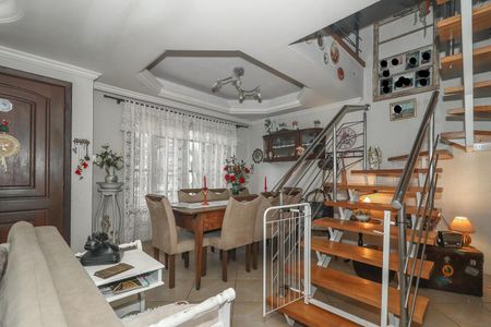 Sala de casa à venda com 3 quartos, 226m² em Sarandi, Porto Alegre