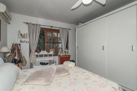 Casa à venda com 226m², 3 quartos e 3 vagasQuarto Suíte