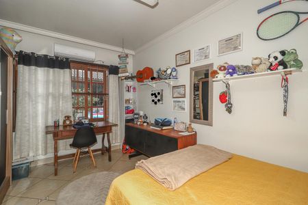 Casa à venda com 226m², 3 quartos e 3 vagasQuarto 2