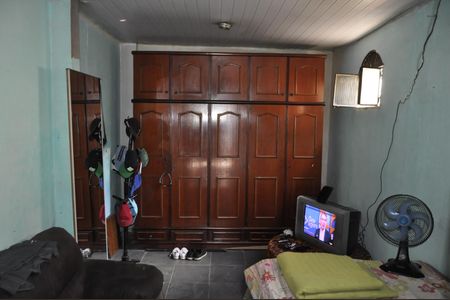 Casa à venda com 1 quarto, 90m² em Inhaúma, Rio de Janeiro