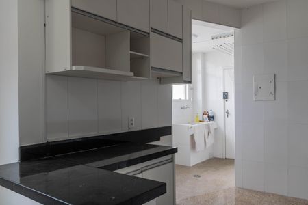 Apartamento para alugar com 115m², 3 quartos e 1 vaga