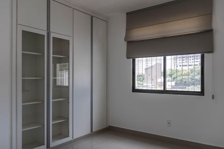 Apartamento para alugar com 115m², 3 quartos e 1 vaga