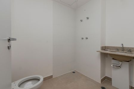 Banheiro de kitnet/studio à venda com 1 quarto, 22m² em Jardim das Acacias, São Paulo