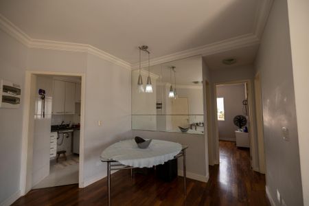 Apartamento à venda com 70m², 1 quarto e 2 vagas Apartamento à venda com 70m², 1 quarto e 2 vagasSala
