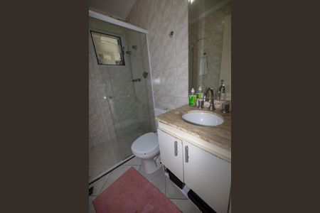 Apartamento à venda com 70m², 1 quarto e 2 vagas Apartamento à venda com 70m², 1 quarto e 2 vagasBanheiro