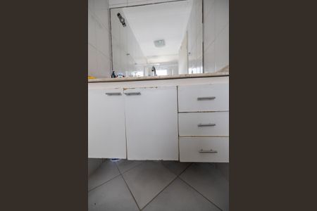 Apartamento à venda com 70m², 1 quarto e 2 vagas Apartamento à venda com 70m², 1 quarto e 2 vagasBanheiro da Suíte