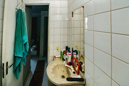 Apartamento à venda com 2 quartos, 48m² em Heliópolis, Belo Horizonte