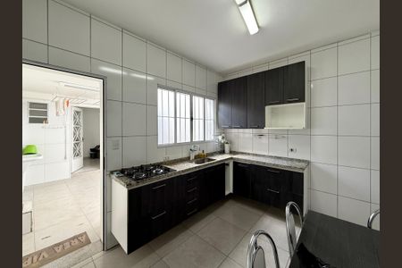 Casa à venda com 90m², 2 quartos e 1 vaga Casa à venda com 90m², 2 quartos e 1 vagaCozinha