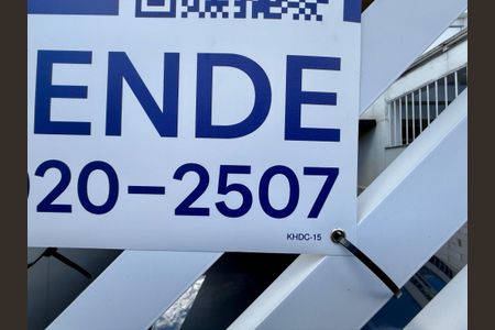 Casa à venda com 90m², 2 quartos e 1 vaga Casa à venda com 90m², 2 quartos e 1 vagaPlaca