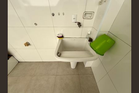 Casa à venda com 90m², 2 quartos e 1 vaga Casa à venda com 90m², 2 quartos e 1 vagaÁrea de Serviço