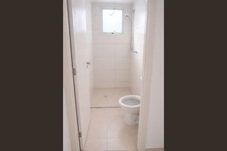 Banheiro de apartamento à venda com 2 quartos, 37m² em Bonsucesso, Rio de Janeiro