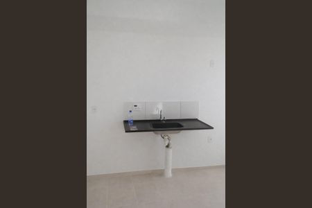 Cozinha de apartamento à venda com 2 quartos, 37m² em Bonsucesso, Rio de Janeiro