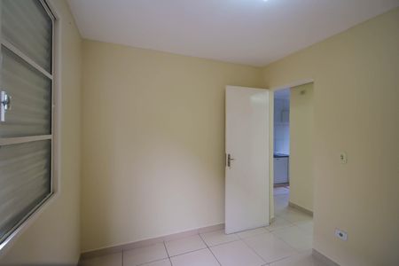 Quarto 1 de apartamento para alugar com 2 quartos, 46m² em Jardim Santa Adelia, São Paulo