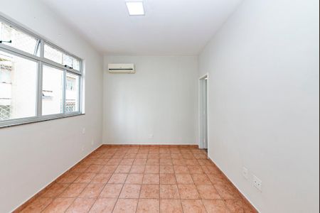 Apartamento para alugar com 130m², 3 quartos e 1 vagaSuíte