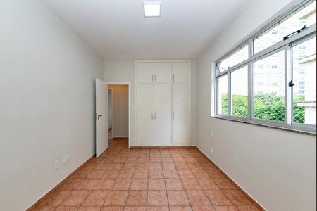 Apartamento para alugar com 130m², 3 quartos e 1 vagaSuíte