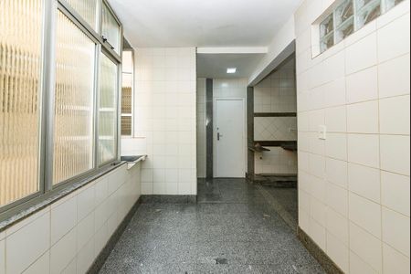 Apartamento para alugar com 130m², 3 quartos e 1 vagaÁrea de Serviço