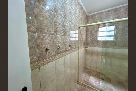 Casa à venda com 300m², 3 quartos e 2 vagasBanheiro 1
