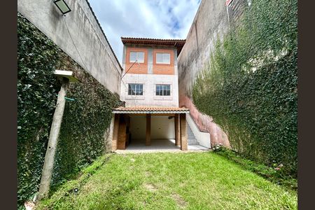 Casa à venda com 300m², 3 quartos e 2 vagasQuintal 