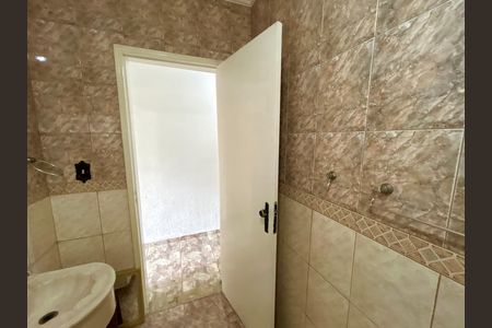 Casa à venda com 300m², 3 quartos e 2 vagasBanheiro 1