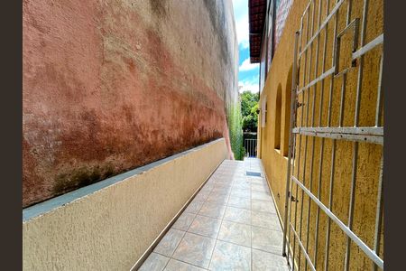 Casa à venda com 300m², 3 quartos e 2 vagasQuintal 